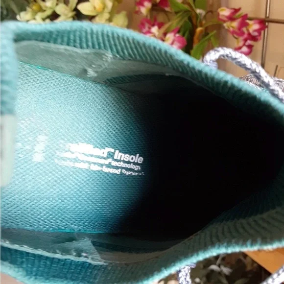 REI Teal Sneakers - Picture 9 of 13